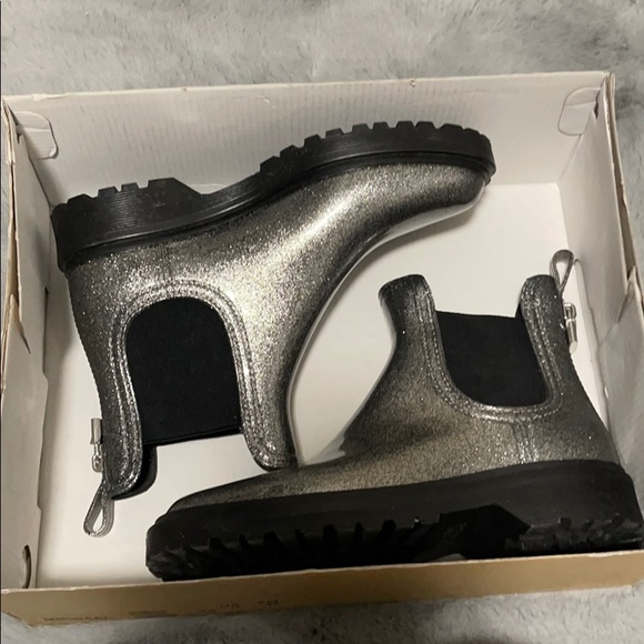 Michael kors rain boots - Picture 1 of 3